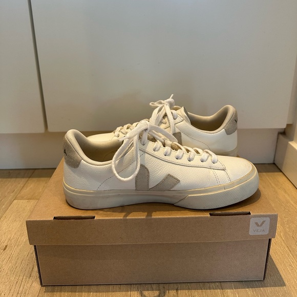 Veja Campo Leather Sneakers - Picture 3 of 6
